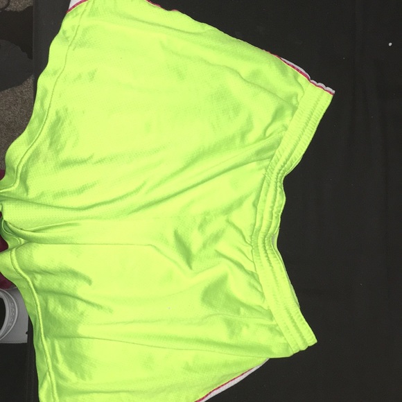 Neon yellow Drifit Nike shorts. Kids size large - Picture 3 of 3